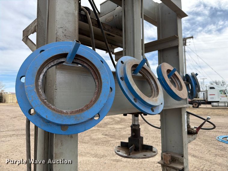 image for item NE9851 Hydraulic press