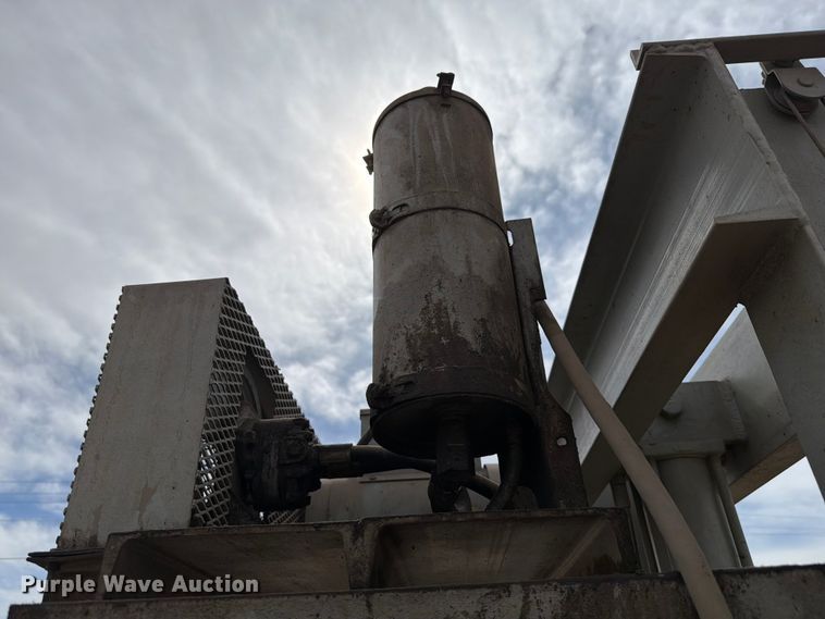 image for item NE9851 Hydraulic press