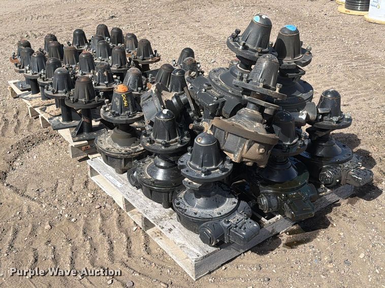 image for item NE9855 Pivot irrigation hubs