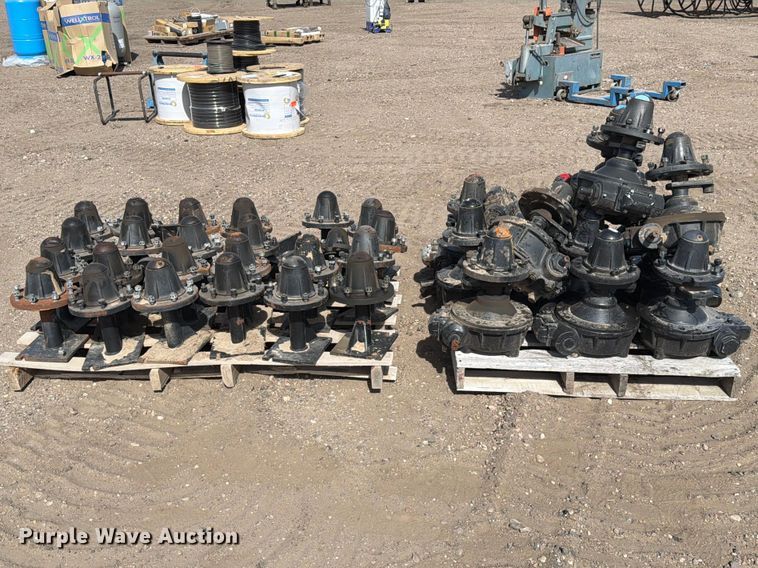 image for item NE9855 Pivot irrigation hubs