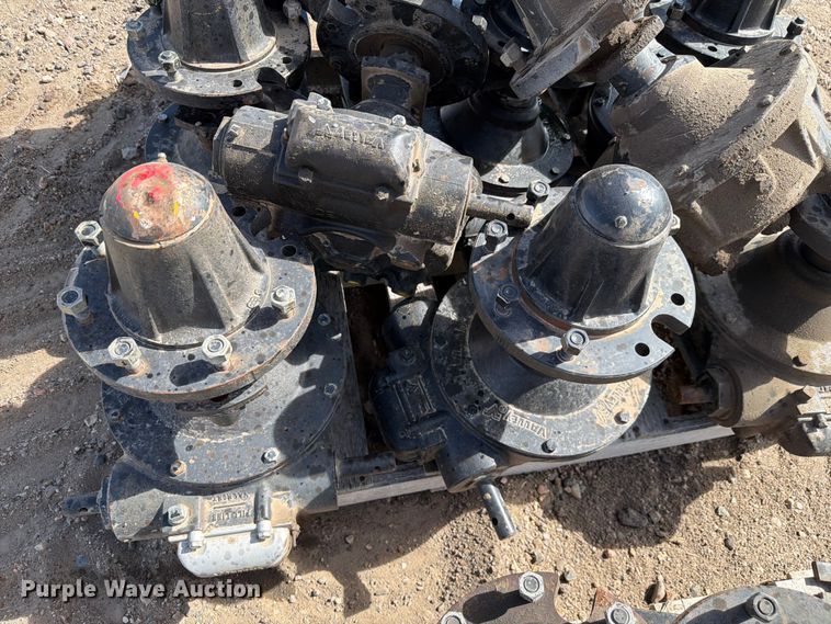 image for item NE9855 Pivot irrigation hubs