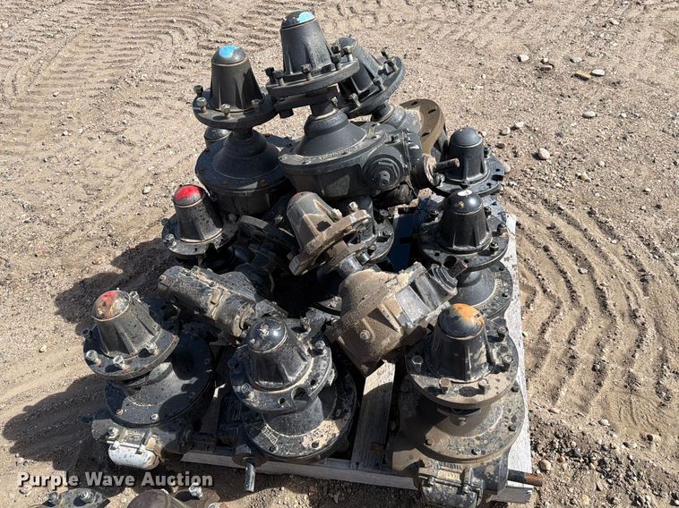 image for item NE9855 Pivot irrigation hubs