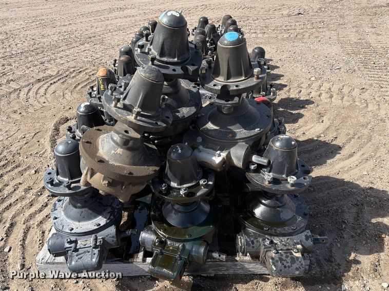 image for item NE9855 Pivot irrigation hubs