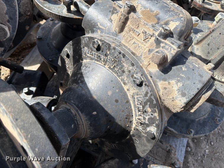 image for item NE9855 Pivot irrigation hubs