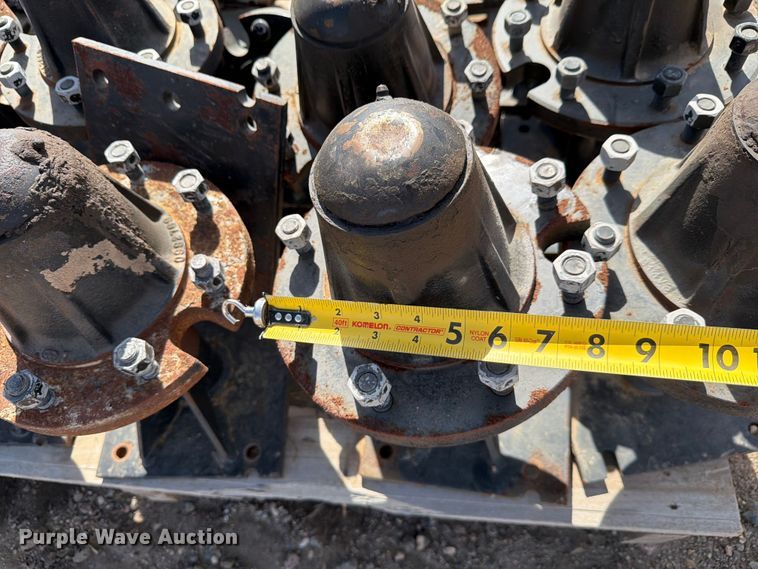 image for item NE9855 Pivot irrigation hubs