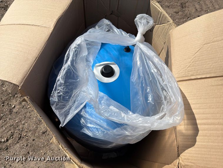 image for item NE9858 Pressure tanks