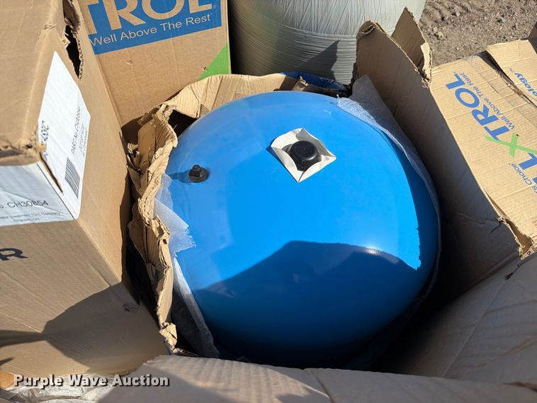 image for item NE9858 Pressure tanks