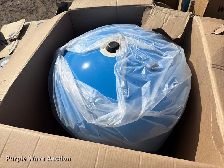 image for item NE9858 Pressure tanks