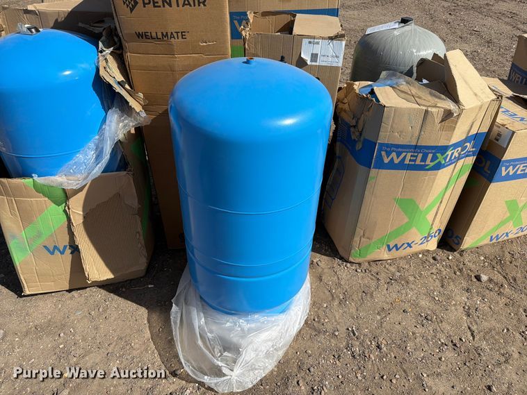 image for item NE9858 Pressure tanks