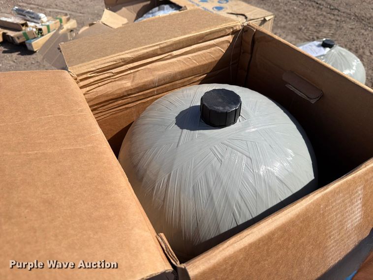 image for item NE9858 Pressure tanks