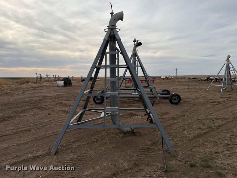 image for item NE9866 Valmont 6000 center pivot