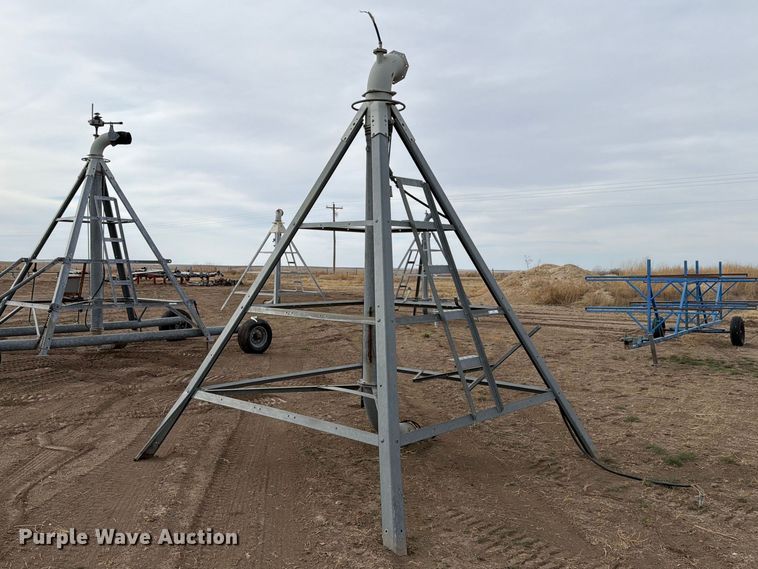 image for item NE9866 Valmont 6000 center pivot