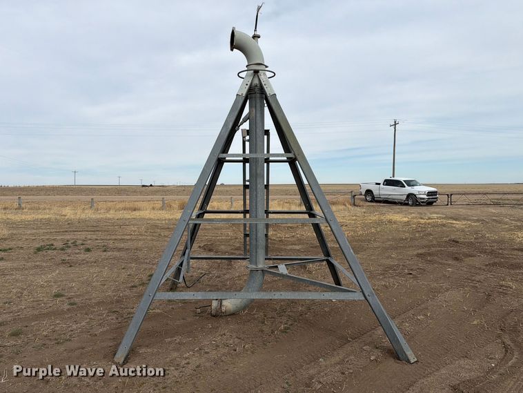 image for item NE9866 Valmont 6000 center pivot