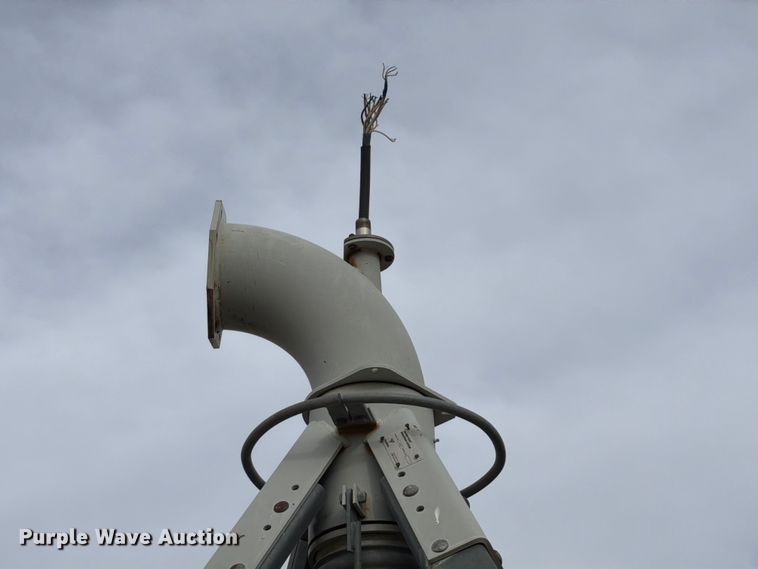 image for item NE9866 Valmont 6000 center pivot