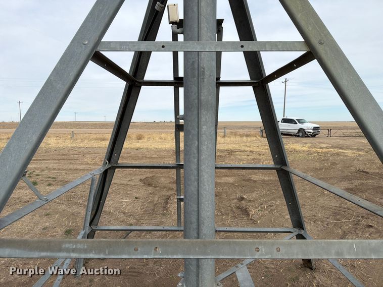 image for item NE9866 Valmont 6000 center pivot