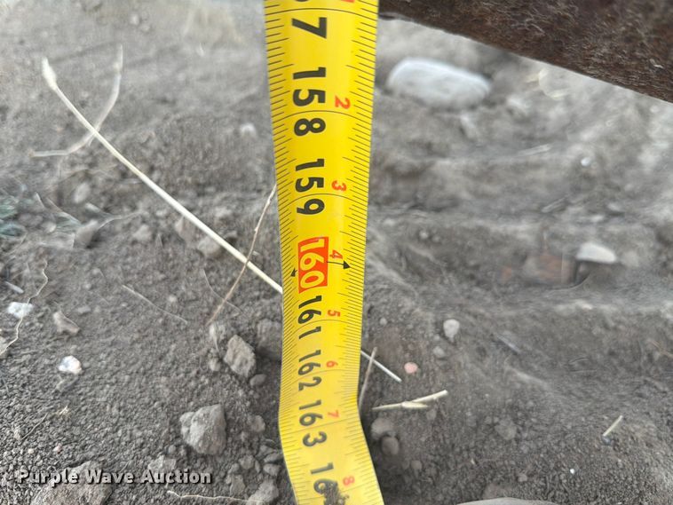 image for item NE9867 Valmont 8000 center pivot