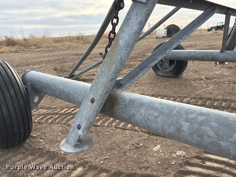 image for item NE9867 Valmont 8000 center pivot