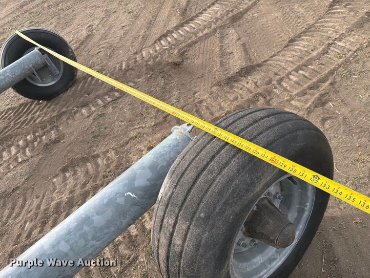 image for item NE9867 Valmont 8000 center pivot