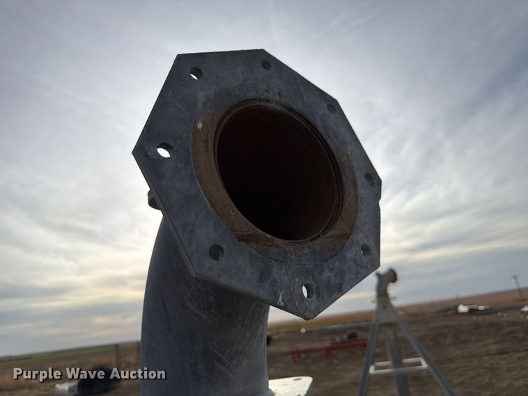 image for item NE9868 (2) center pivots