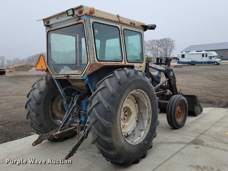 image for item NK9844 1975 Ford 7000 tractor