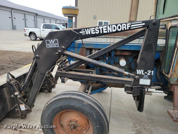 image for item NK9844 1975 Ford 7000 tractor