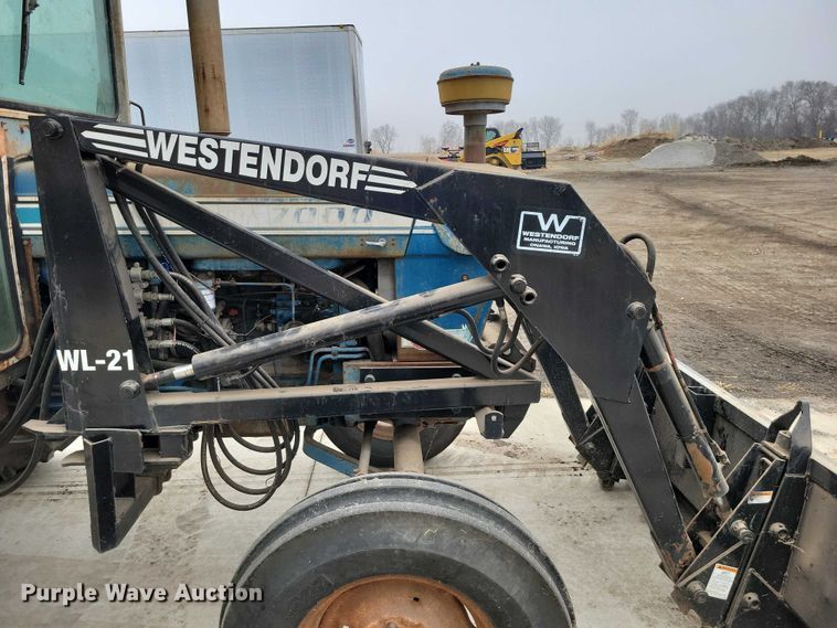 image for item NK9844 1975 Ford 7000 tractor