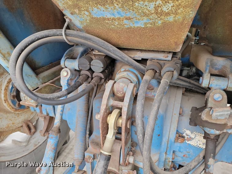 image for item NK9844 1975 Ford 7000 tractor