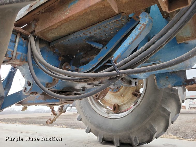 image for item NK9844 1975 Ford 7000 tractor