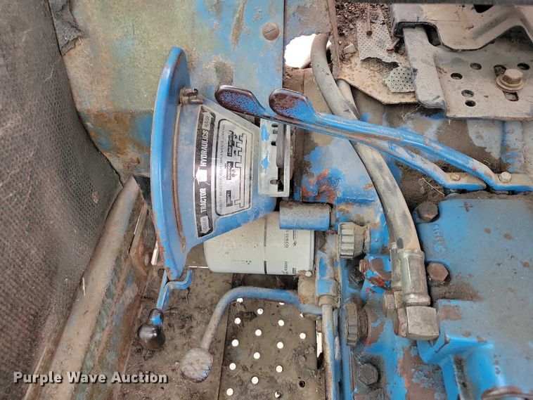image for item NK9844 1975 Ford 7000 tractor
