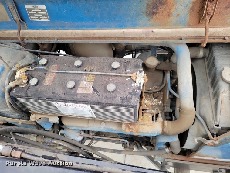 image for item NK9844 1975 Ford 7000 tractor