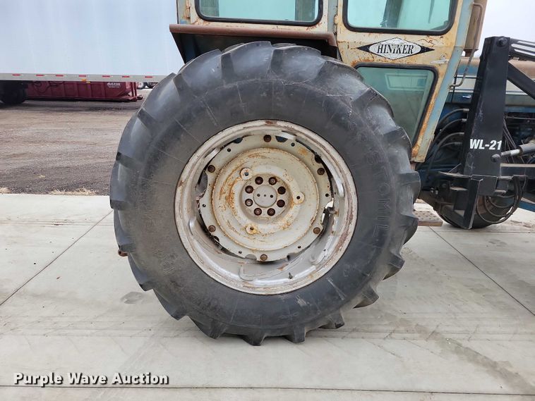 image for item NK9844 1975 Ford 7000 tractor