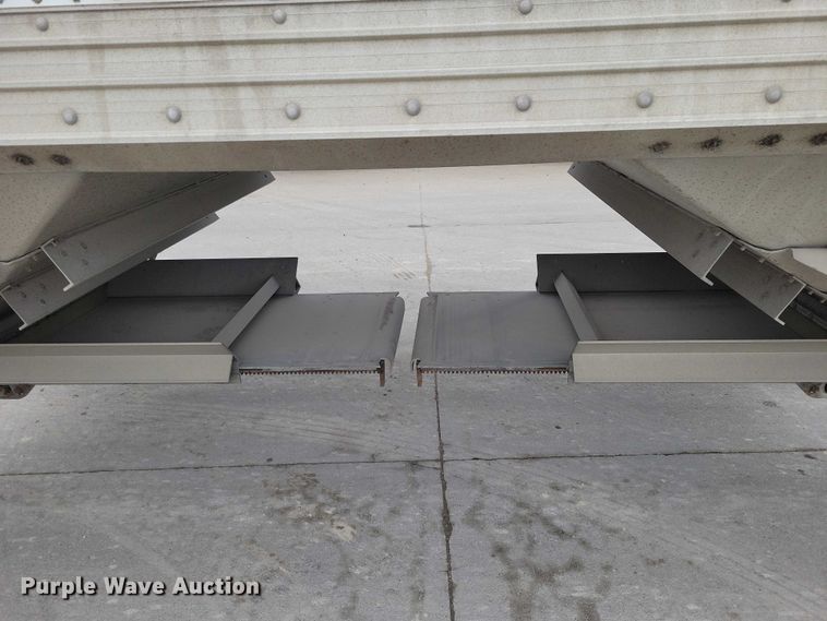 image for item NK9849 2016 Timpte grain trailer