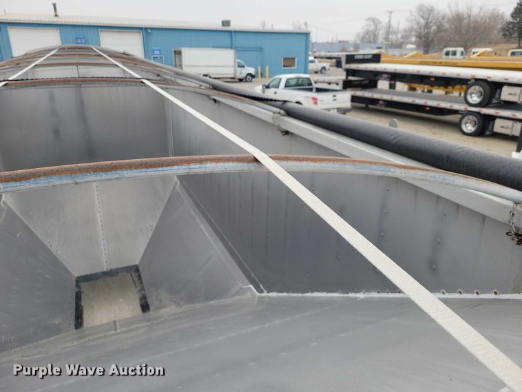 image for item NK9849 2016 Timpte grain trailer