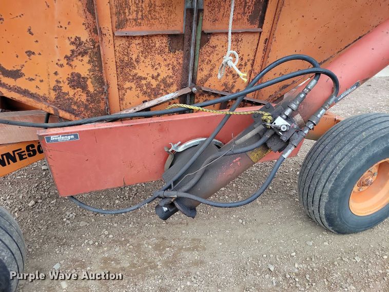 image for item NK9866 Killbros 350 seed tender