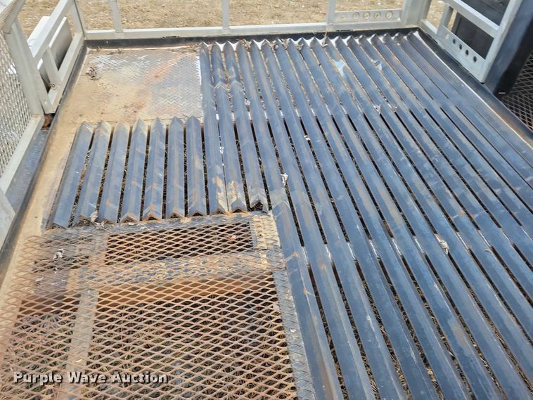 image for item NO9892 1975 Heil tank trailer