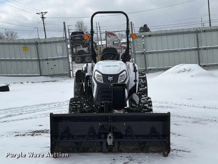 image for item YA1994 Bobcat CT2025 MFWD tractor