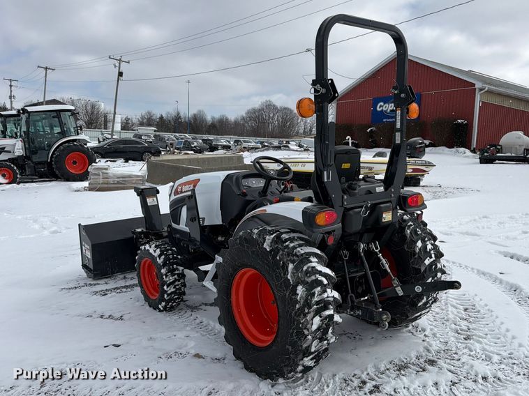 image for item YA1994 Bobcat CT2025 MFWD tractor