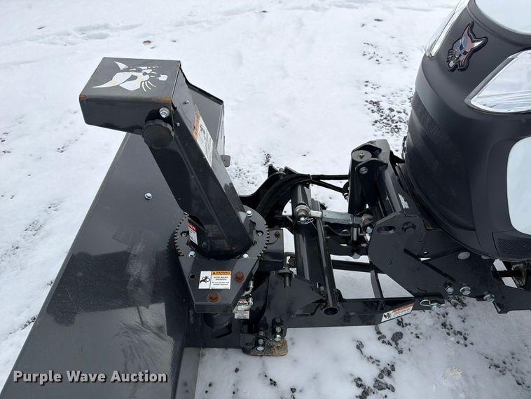 image for item YA1994 Bobcat CT2025 MFWD tractor