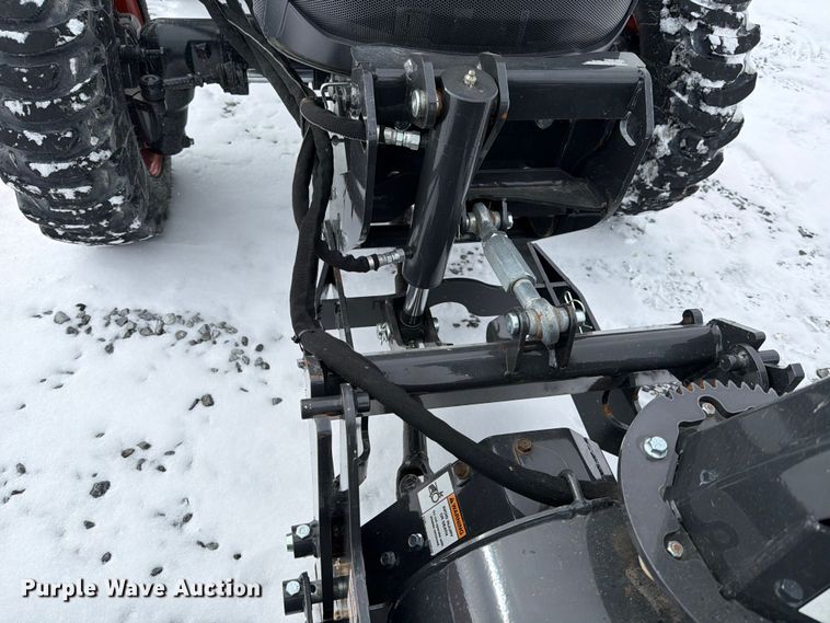 image for item YA1994 Bobcat CT2025 MFWD tractor