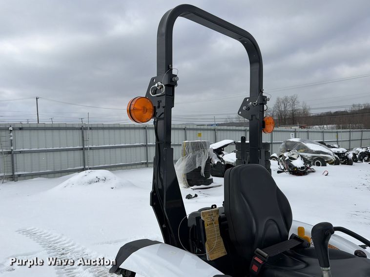 image for item YA1994 Bobcat CT2025 MFWD tractor