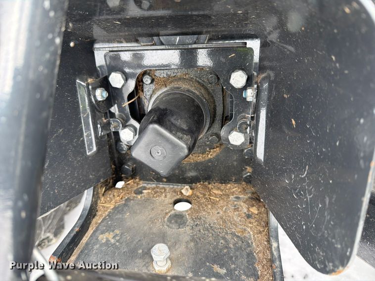 image for item YA1994 Bobcat CT2025 MFWD tractor