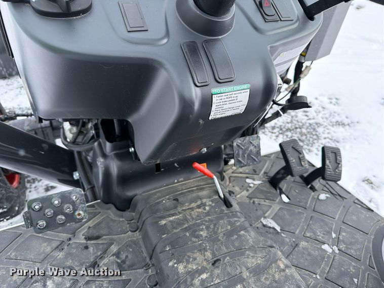 image for item YA1994 Bobcat CT2025 MFWD tractor