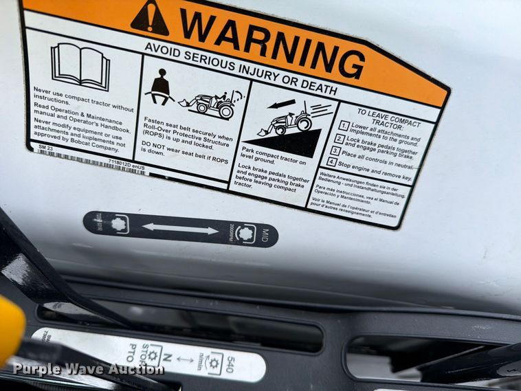 image for item YA1994 Bobcat CT2025 MFWD tractor