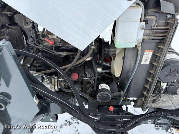 image for item YA1994 Bobcat CT2025 MFWD tractor