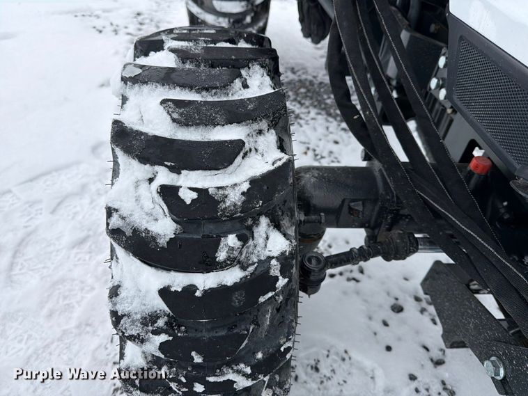 image for item YA1994 Bobcat CT2025 MFWD tractor