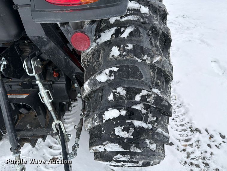 image for item YA1994 Bobcat CT2025 MFWD tractor