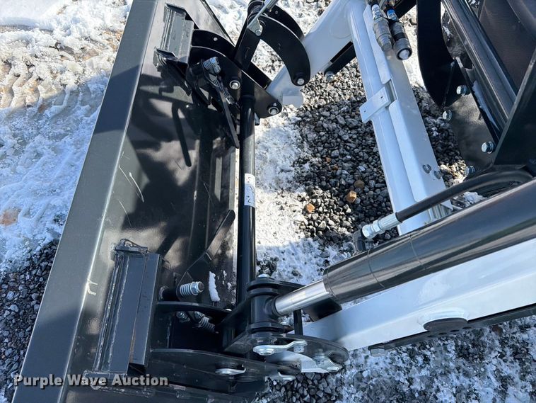 image for item YA2000 Bobcat CT5555 MFWD tractor