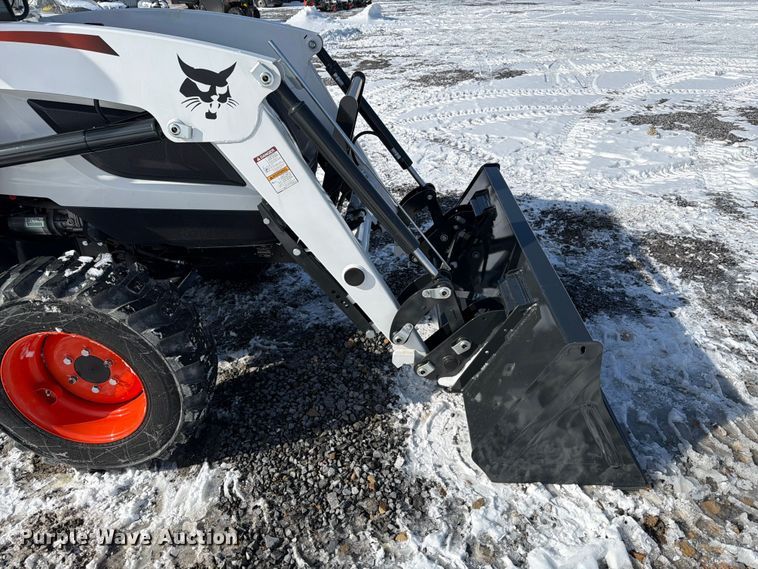 image for item YA2000 Bobcat CT5555 MFWD tractor