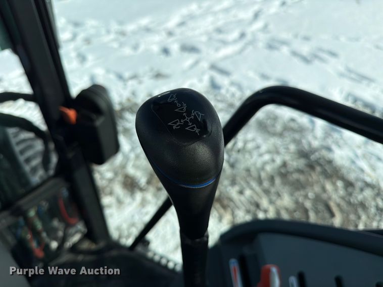 image for item YA2000 Bobcat CT5555 MFWD tractor