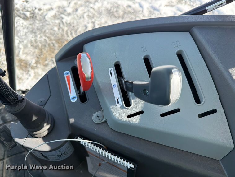 image for item YA2000 Bobcat CT5555 MFWD tractor